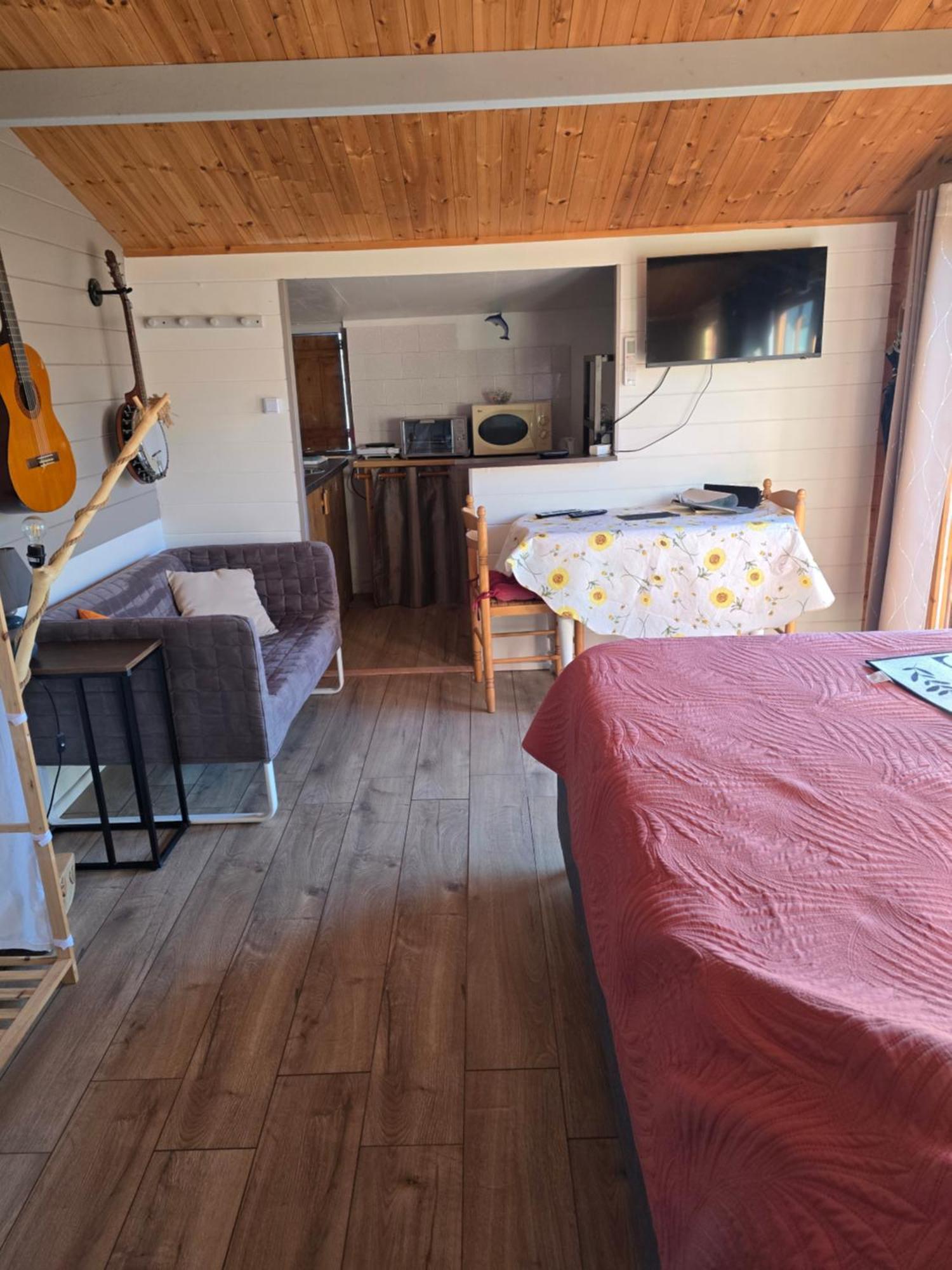 Le Chalet Des Dany Saint-Mamert-du-Gard ภายนอก รูปภาพ